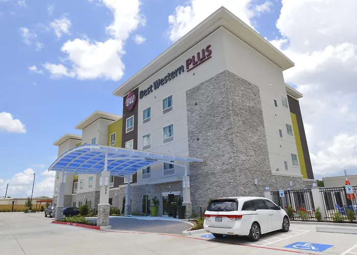 Best Western Plus Pasadena Inn & Suites